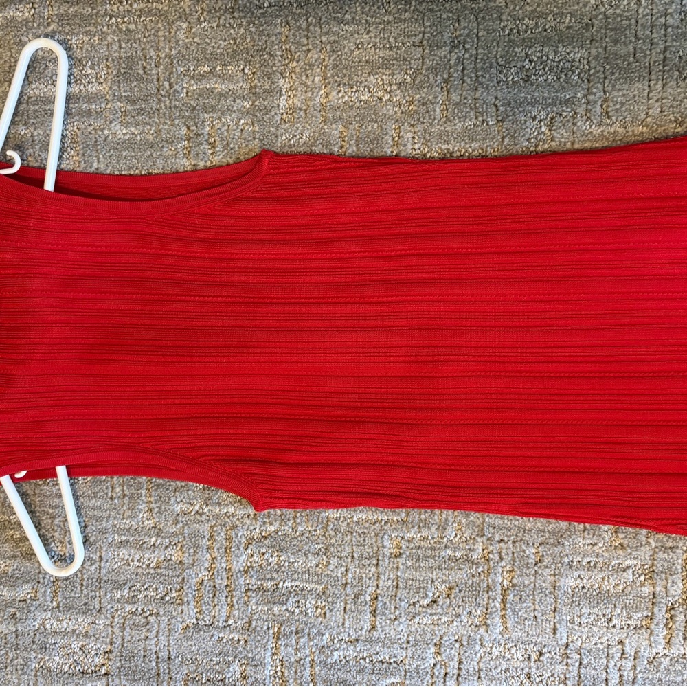 White House Black Market Red Sleeveless Zip Sweater Shell - Picture 3 of 3